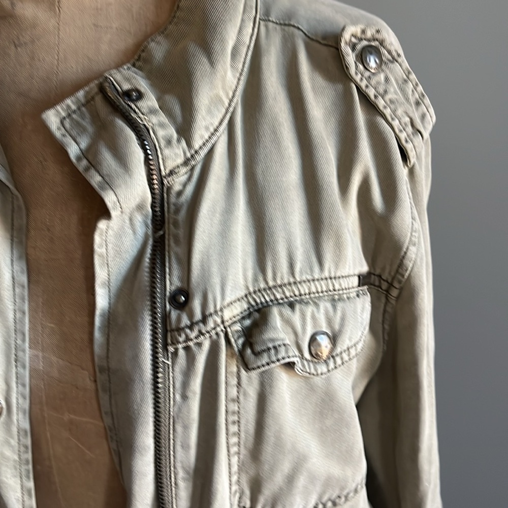 Cargo Jacket - Picture 2 of 7